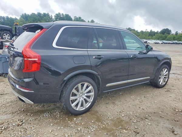 2016 VOLVO XC90