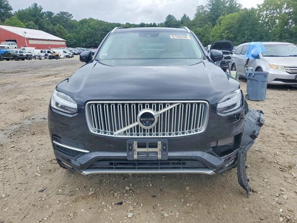 2016 VOLVO XC90