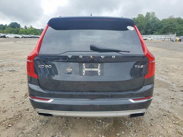 2016 VOLVO XC90