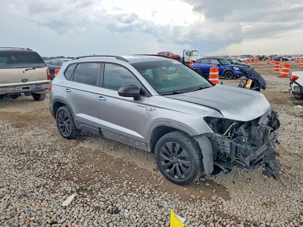 2022 VOLKSWAGEN TAOS