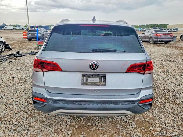 2022 VOLKSWAGEN TAOS