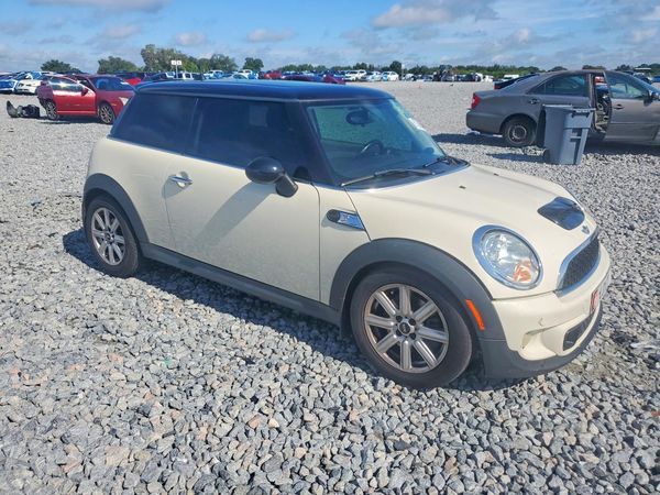 2013 MINI COOPER