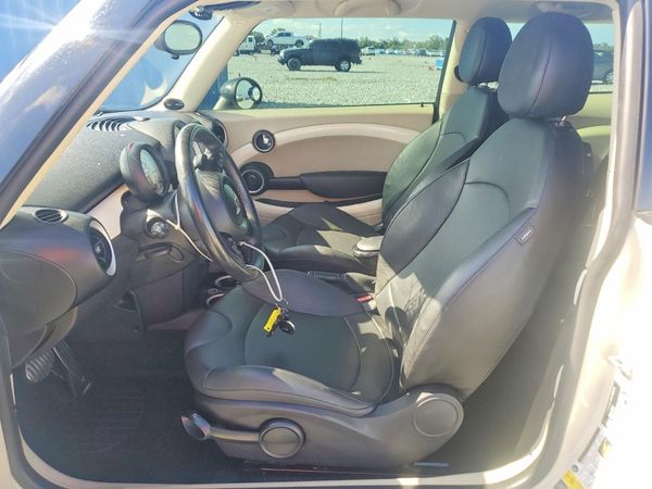 2013 MINI COOPER