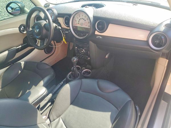 2013 MINI COOPER