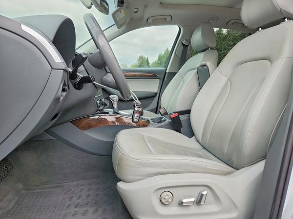 2016 AUDI Q5 quattro Premium Plus