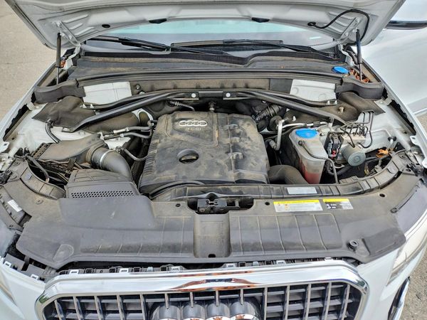 2016 AUDI Q5 quattro Premium Plus