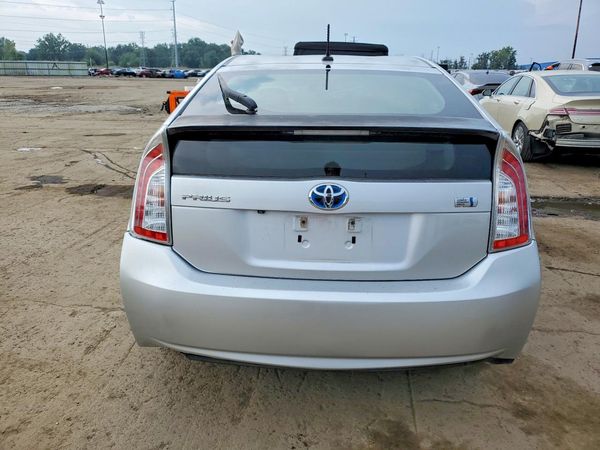2015 TOYOTA PRIUS