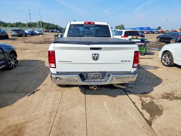 2015 RAM 1500 SLT — DIRR