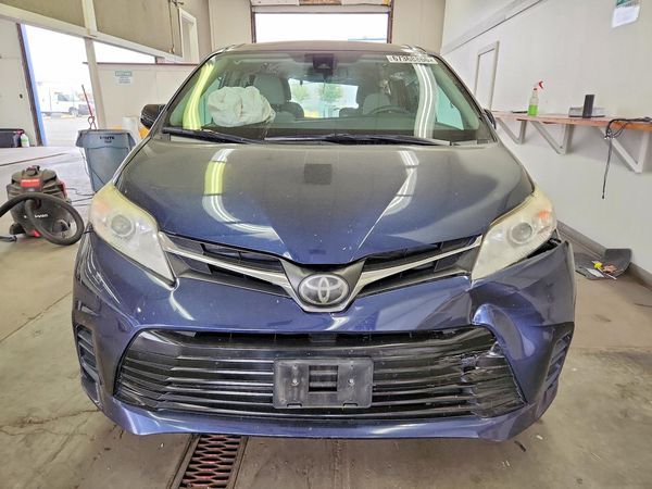 2018 TOYOTA SIENNA LE — DIRF