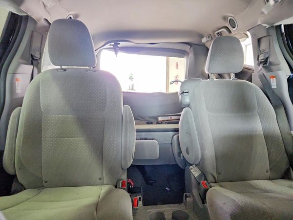 2018 TOYOTA SIENNA LE — SUVN