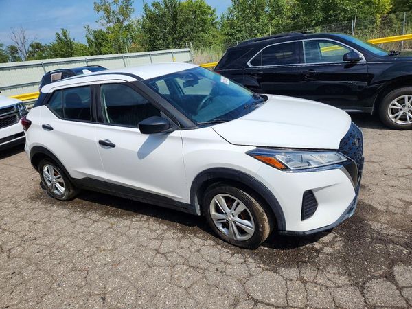2021 NISSAN KICKS S
