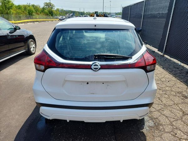 2021 NISSAN KICKS S