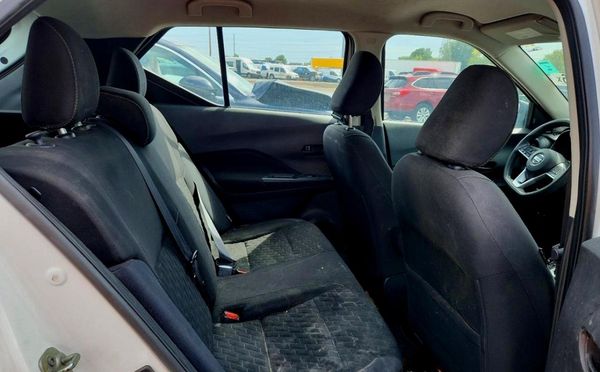 2021 NISSAN KICKS S