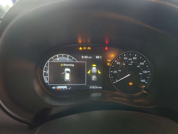 2023 NISSAN KICKS