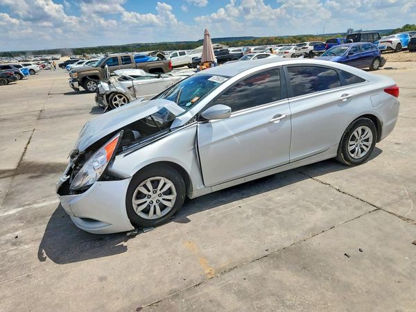 2012 HYUNDAI SONATA