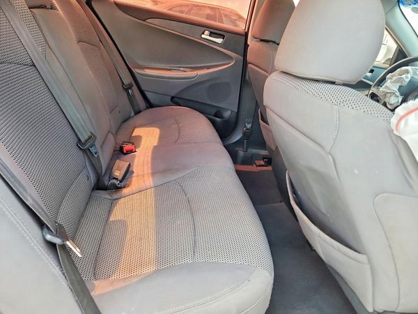 2012 HYUNDAI SONATA