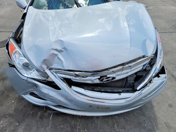 2012 HYUNDAI SONATA