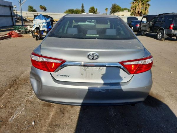 2016 TOYOTA CAMRY