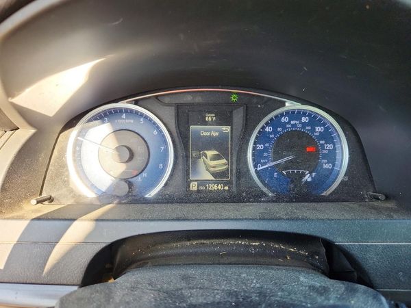 2016 TOYOTA CAMRY