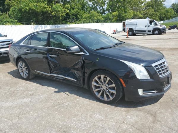 2015 CADILLAC XTS Luxury