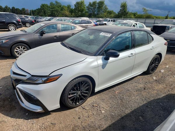 2023 TOYOTA CAMRY XSE — Front 3/4