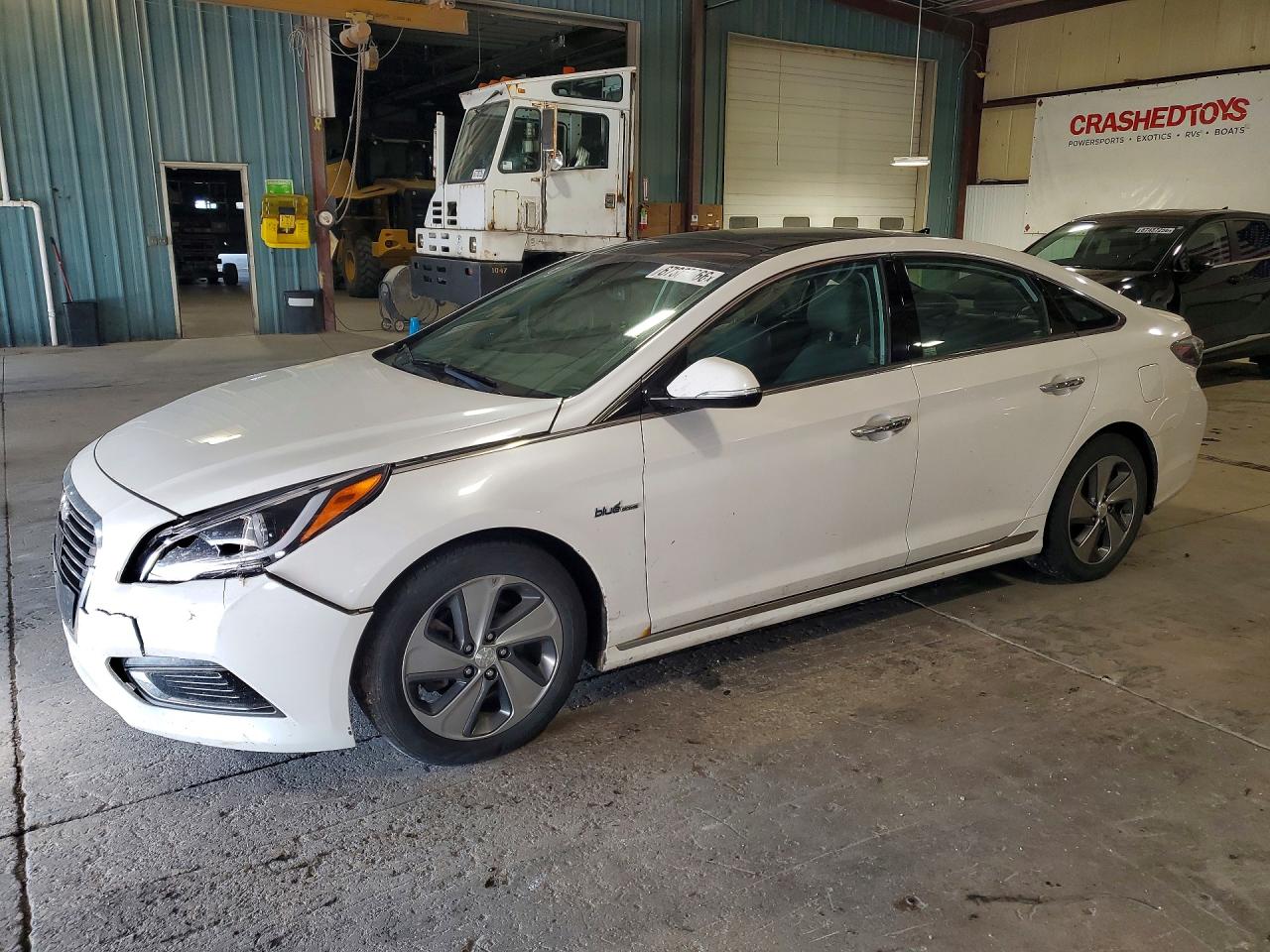 2016 HYUNDAI SONATA GLS (Middle)