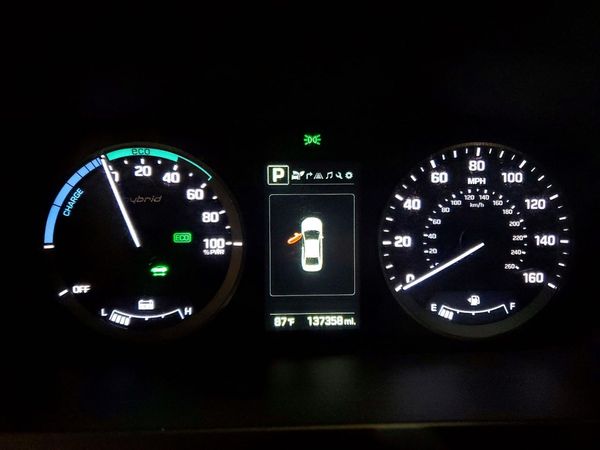 2016 HYUNDAI SONATA GLS (Middle)