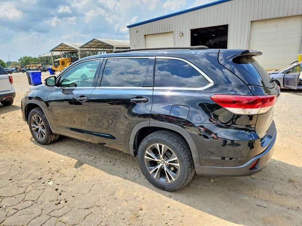 2018 TOYOTA HIGHLANDER