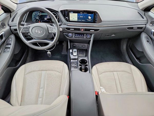2021 HYUNDAI SONATA Limited