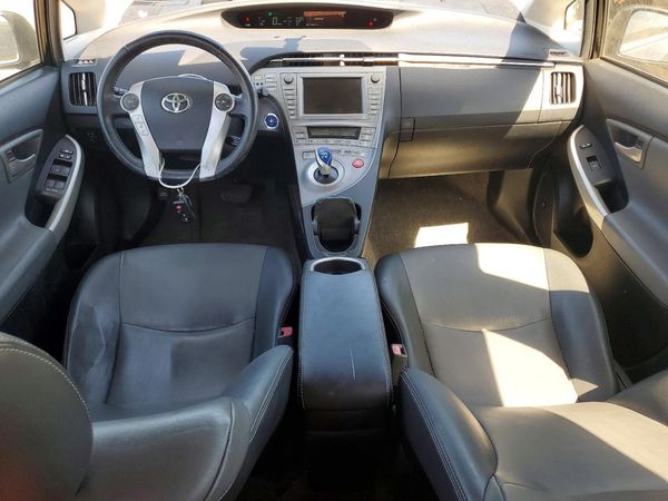 2014 TOYOTA PRIUS