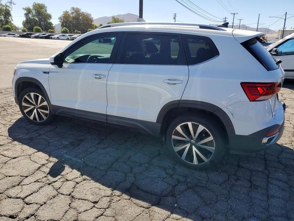 2022 VOLKSWAGEN TAOS