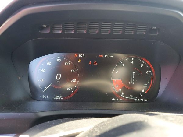 2016 VOLVO XC90
