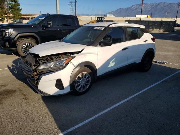2021 NISSAN KICKS