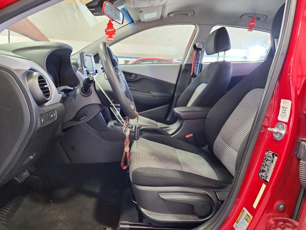 2021 HYUNDAI KONA