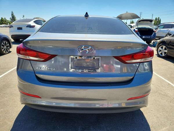 2018 HYUNDAI ELANTRA