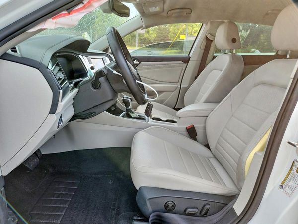 2023 VOLKSWAGEN JETTA