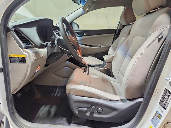 2016 HYUNDAI TUCSON