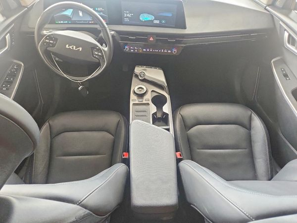 2023 KIA EV6 Light, Wind