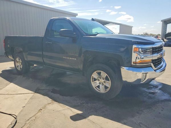2017 CHEVROLET SILVERADO LT