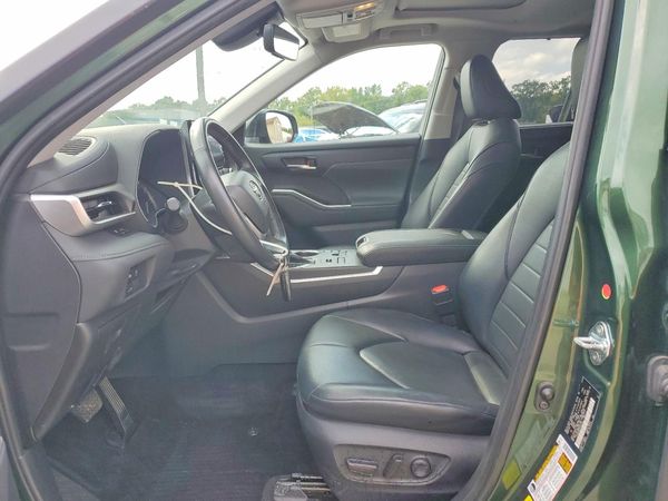 2023 TOYOTA HIGHLANDER