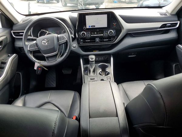 2023 TOYOTA HIGHLANDER