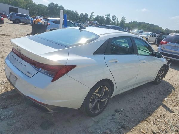2021 HYUNDAI ELANTRA Limited