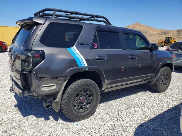 2020 TOYOTA 4RUNNER