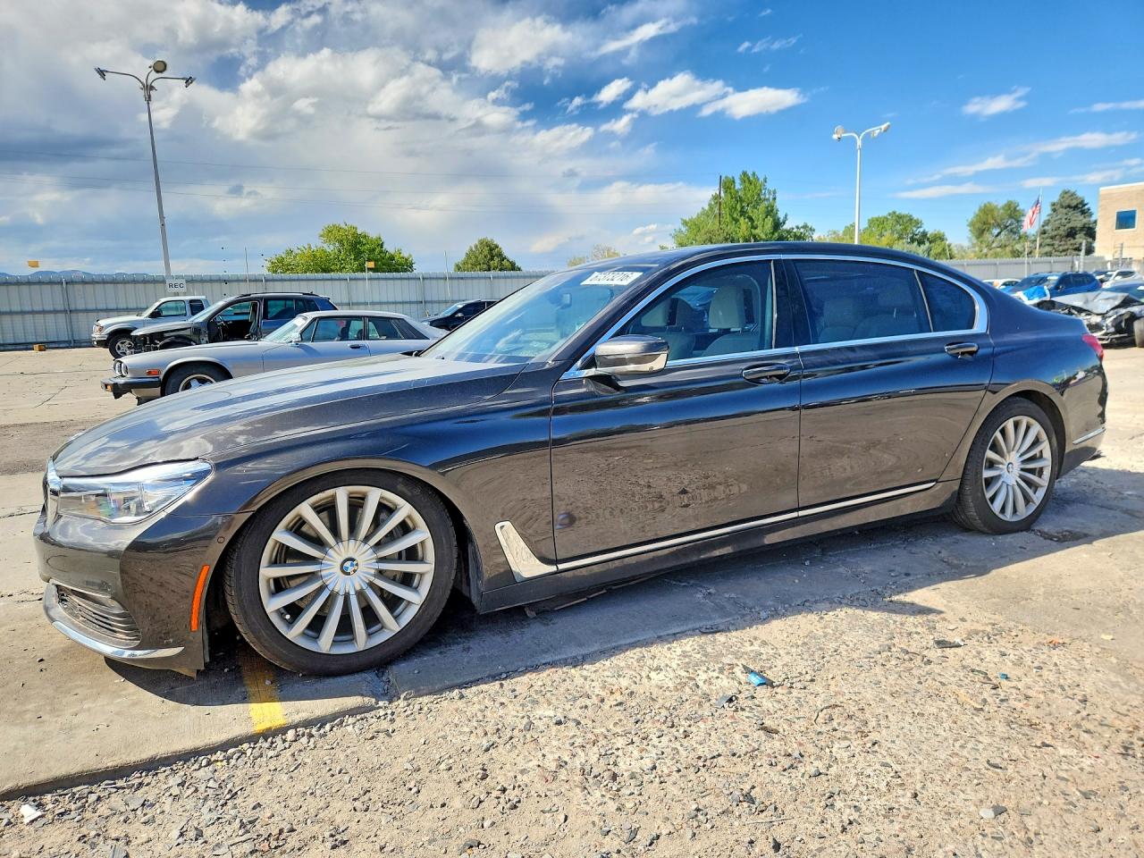 2016 BMW 740