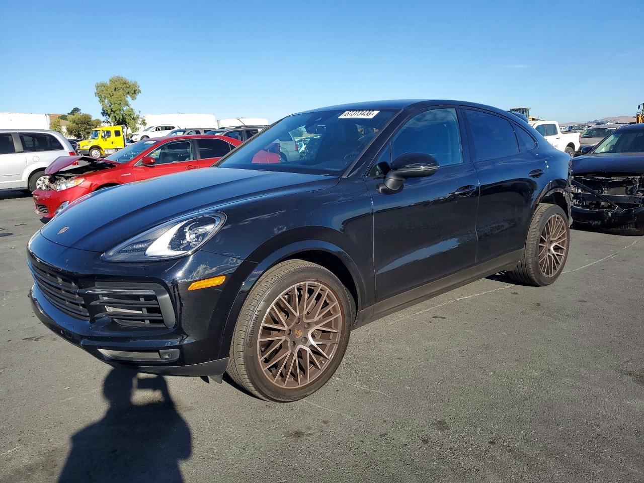 2021 PORSCHE CAYENNE Coupe — Front 3/4