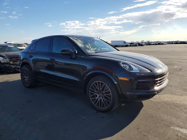 2021 PORSCHE CAYENNE Coupe — Passenger 3/4