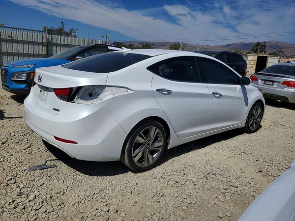 2016 HYUNDAI ELANTRA
