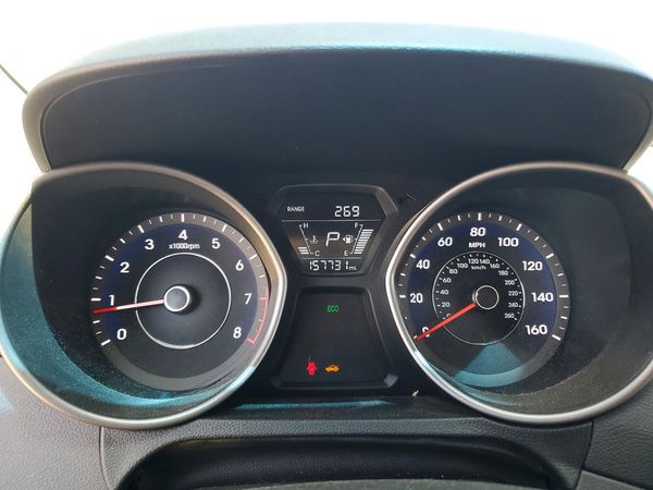 2016 HYUNDAI ELANTRA