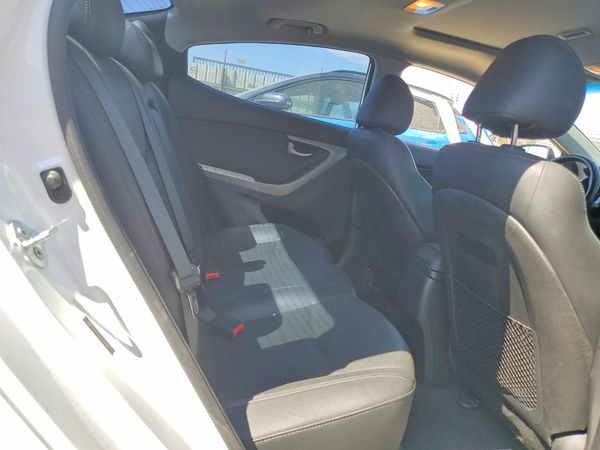 2016 HYUNDAI ELANTRA