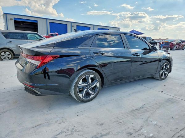 2023 HYUNDAI ELANTRA